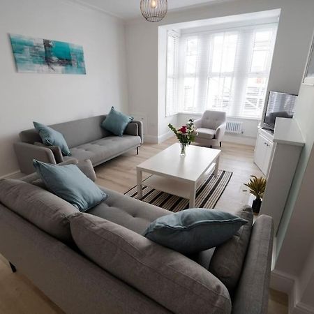 Spacious Holiday Home In Porthcawl Exterior foto