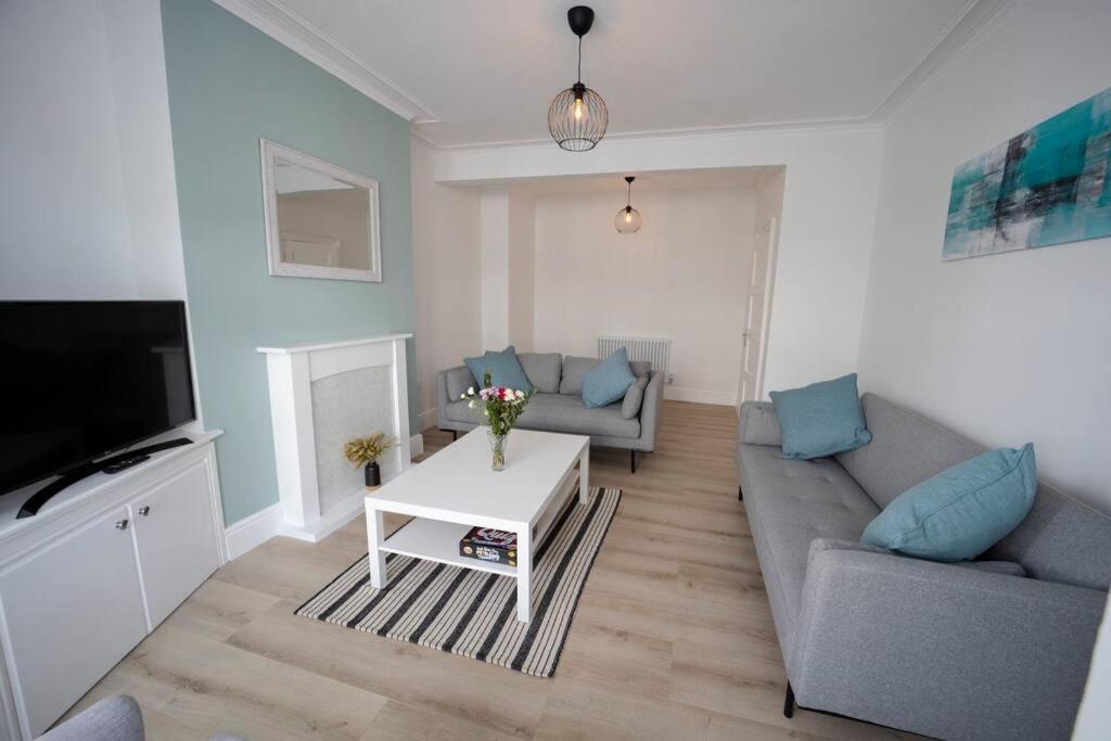 Spacious Holiday Home In Porthcawl Exterior foto
